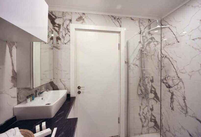 Etiz Hotels & Residences