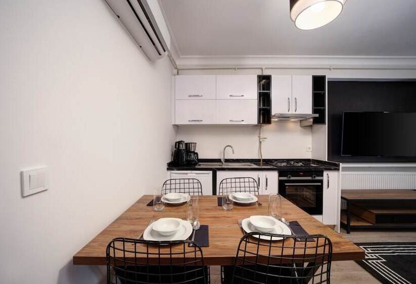 Etiz Hotels & Residences