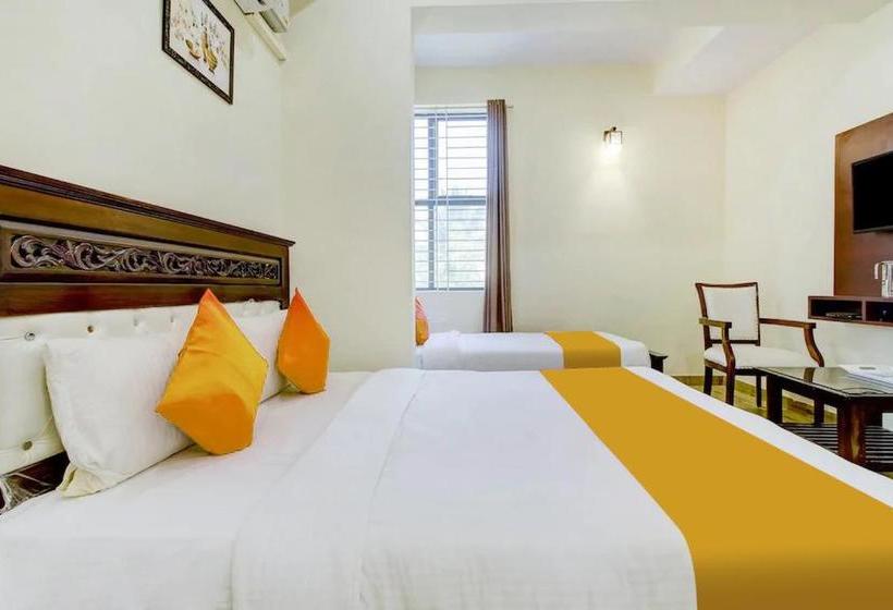 Hotel Fabexpress Mysore International