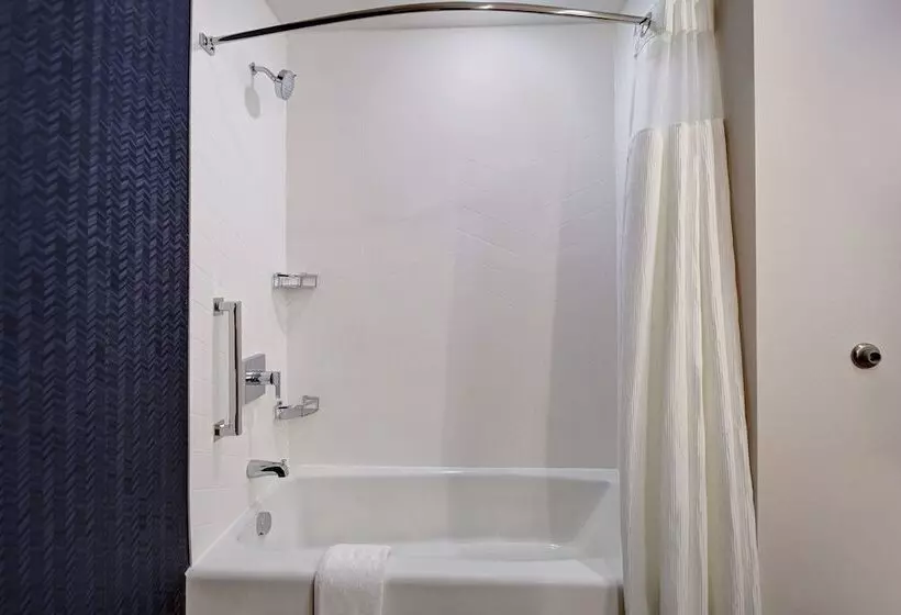 Hotelli Fairfield By Marriott Inn & Suites Grand Rapids Wyoming