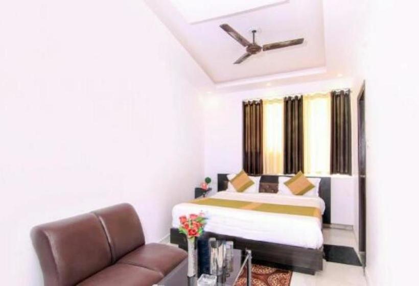 فندق Goroomgo Rajput Charbagh Lucknow