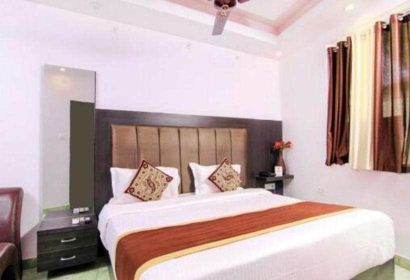 فندق Goroomgo Rajput Charbagh Lucknow