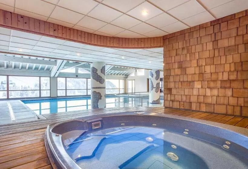 هتل Hôtel Club Mmv Les 2 Domaines