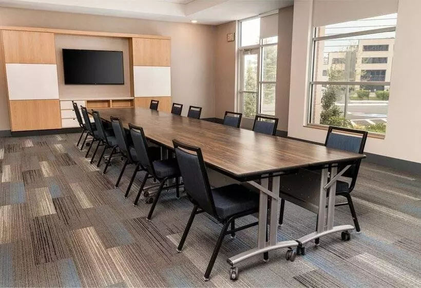 هتل Hyatt House Nashville Airport
