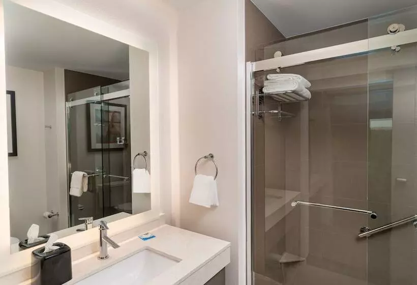 هتل Hyatt House Nashville Airport