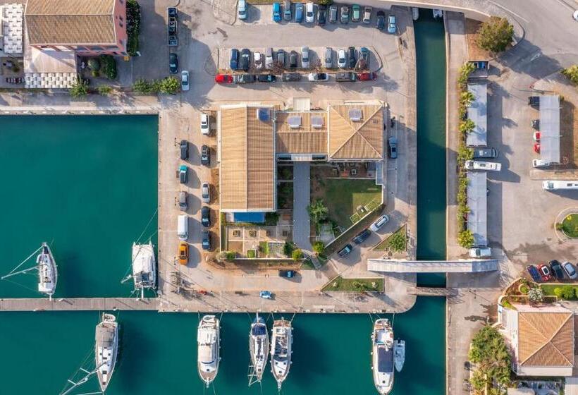 בית מלון כפרי Ianos Bay