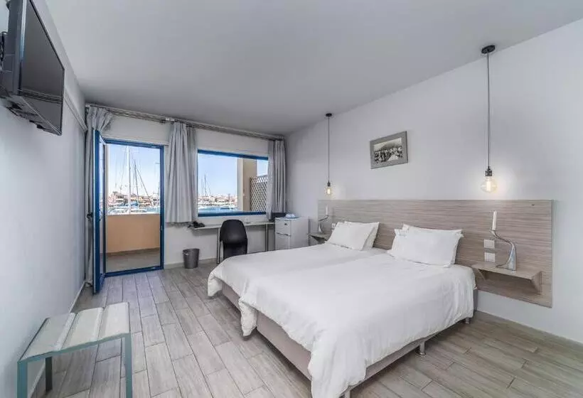 Hôtel Ianos Bay