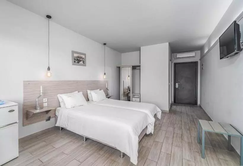 Hôtel Ianos Bay