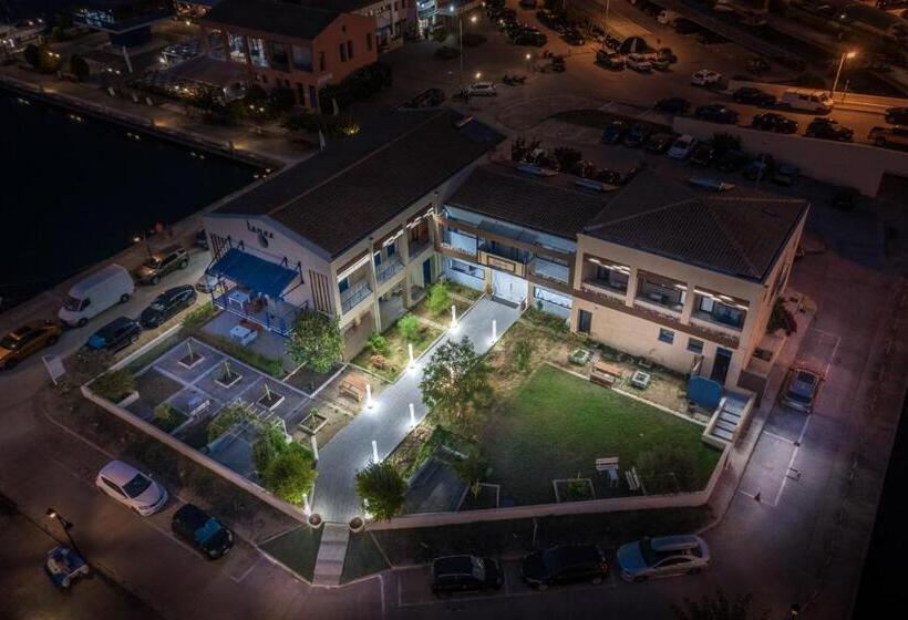 בית מלון כפרי Ianos Bay