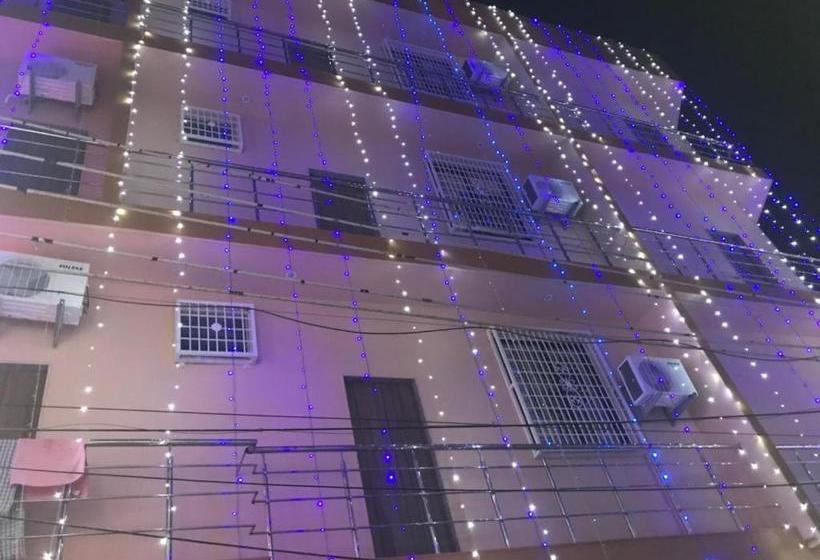 בית מלון כפרי K K Renuka Dharamshala