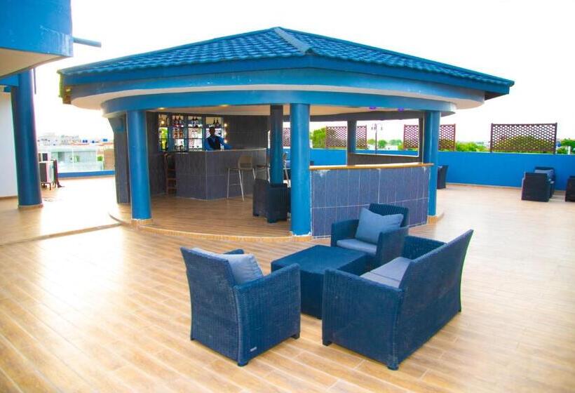 هتل La Casa Cielo