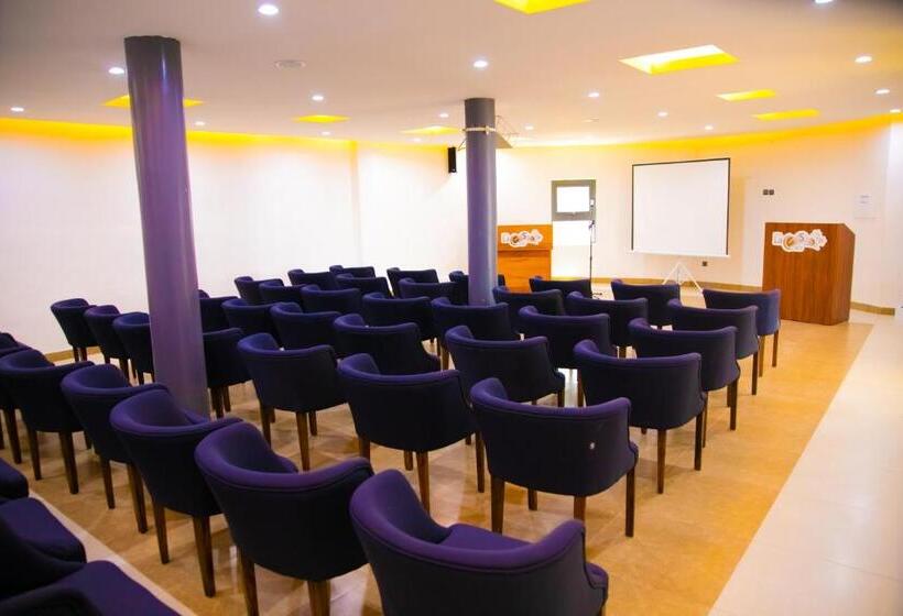 هتل La Casa Cielo