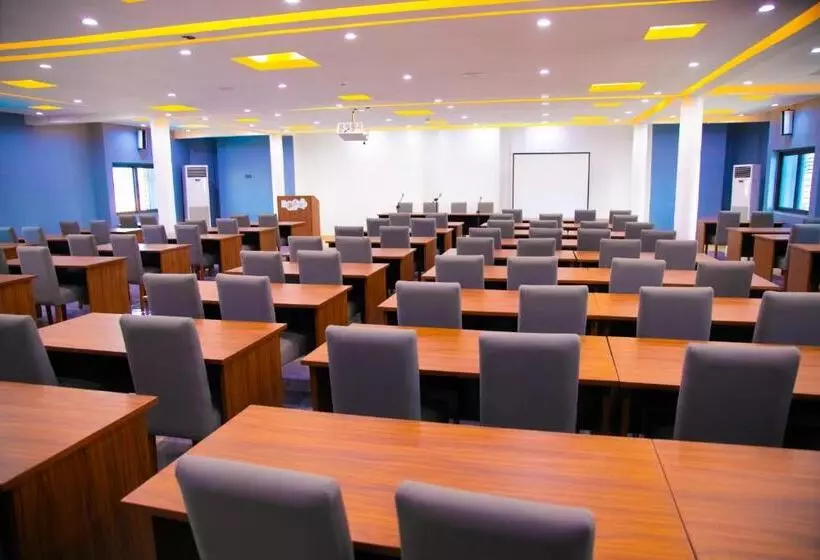 هتل La Casa Cielo