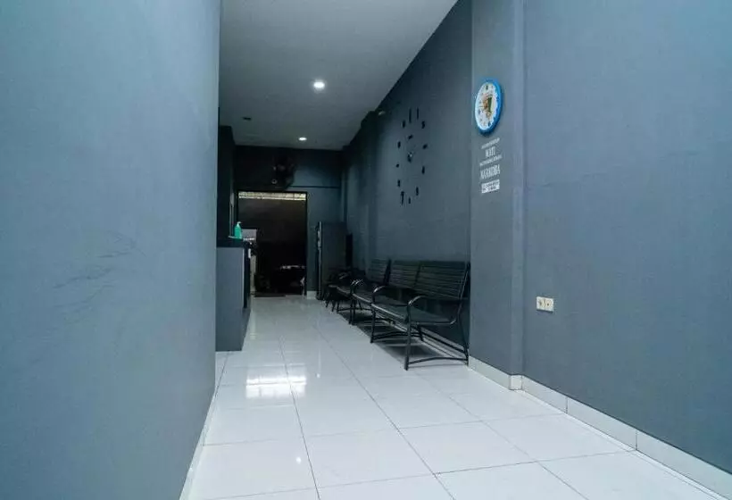 ホテル Living Kost Syariah At Alam Sutera Redpartner