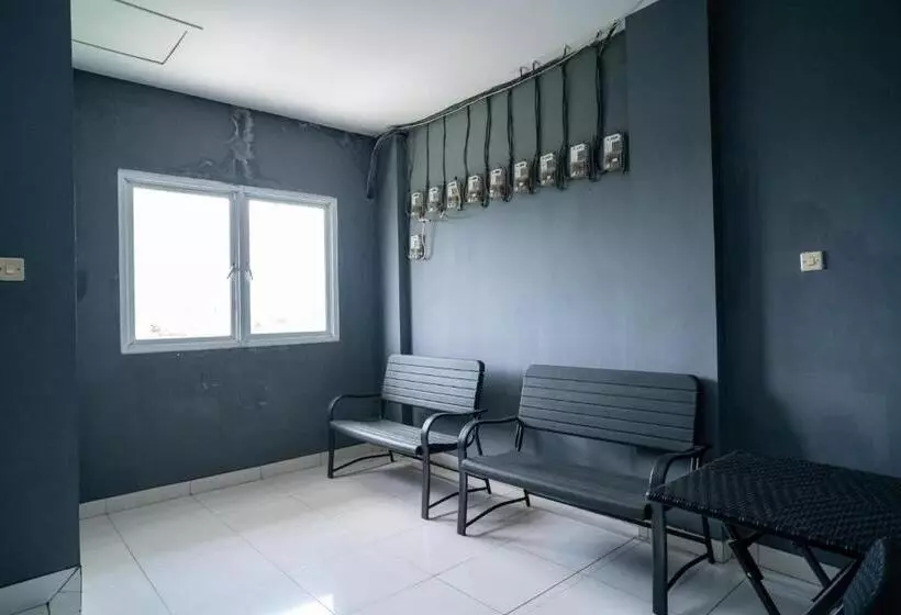 ホテル Living Kost Syariah At Alam Sutera Redpartner