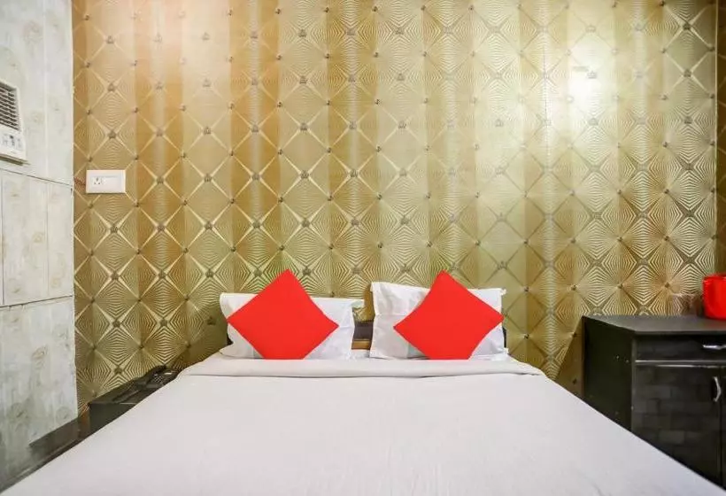 هتل Oyo 79150  Hrl