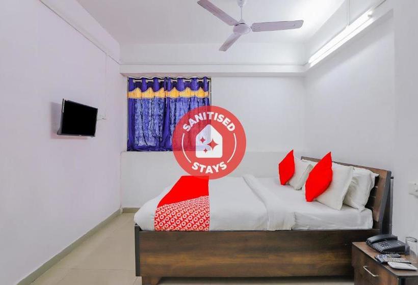 فندق Oyo 79236 Laksh