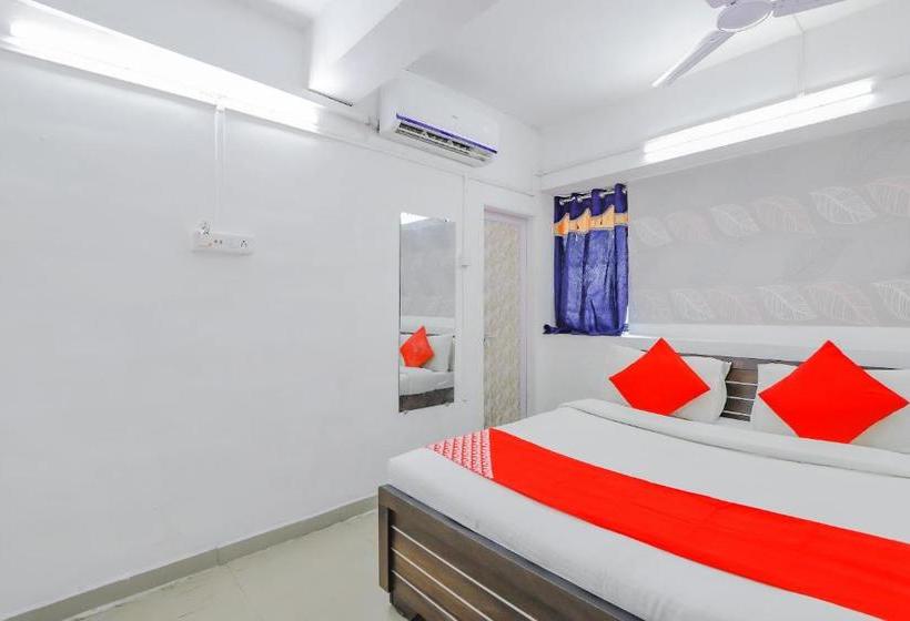 فندق Oyo 79236 Laksh