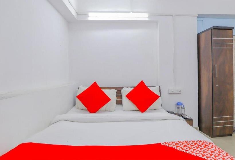 فندق Oyo 79236 Laksh