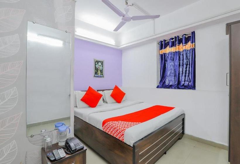 فندق Oyo 79236 Laksh