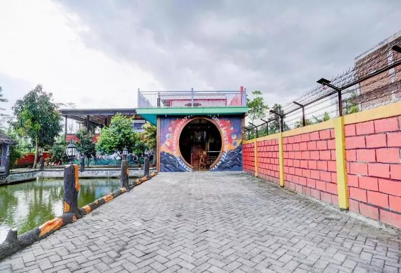 ホテル Oyo 90303 Cafe & Homestay Kolam Pancing Abah