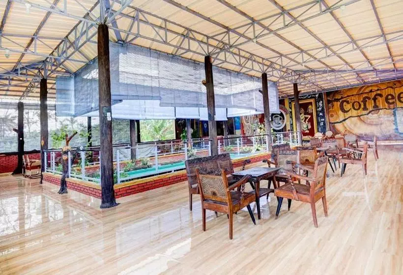 ホテル Oyo 90303 Cafe & Homestay Kolam Pancing Abah