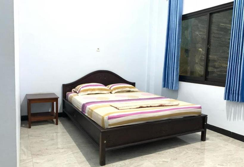 Hotel Oyo 90317 Wisma Kartini 2 Syariah