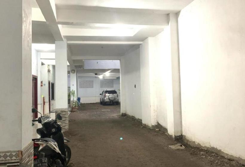 Hotel Oyo 90317 Wisma Kartini 2 Syariah