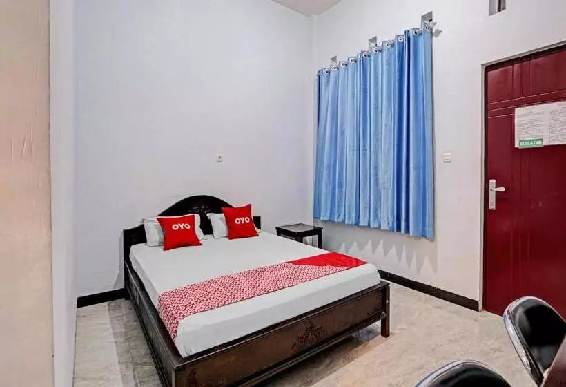 Hotelli Oyo 90317 Wisma Kartini 2 Syariah