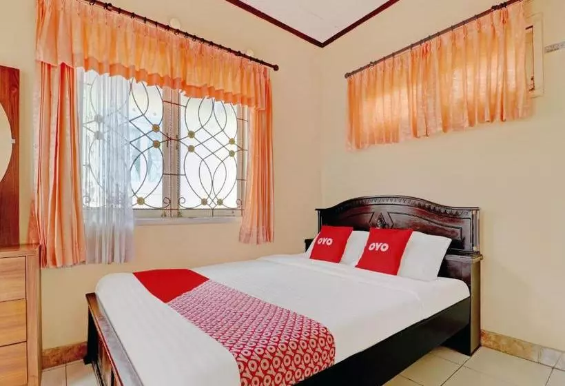 هتل Oyo 90329 Cipendawa Md38 Homestay
