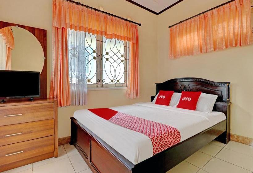 בית מלון כפרי Oyo 90329 Cipendawa Md38 Homestay