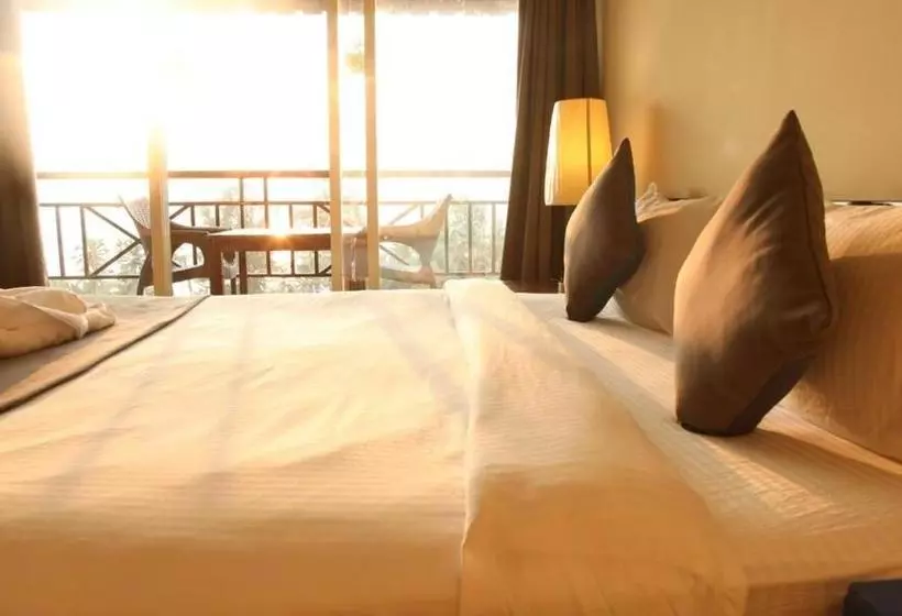 Hotelli Silver Waves S And Resorts