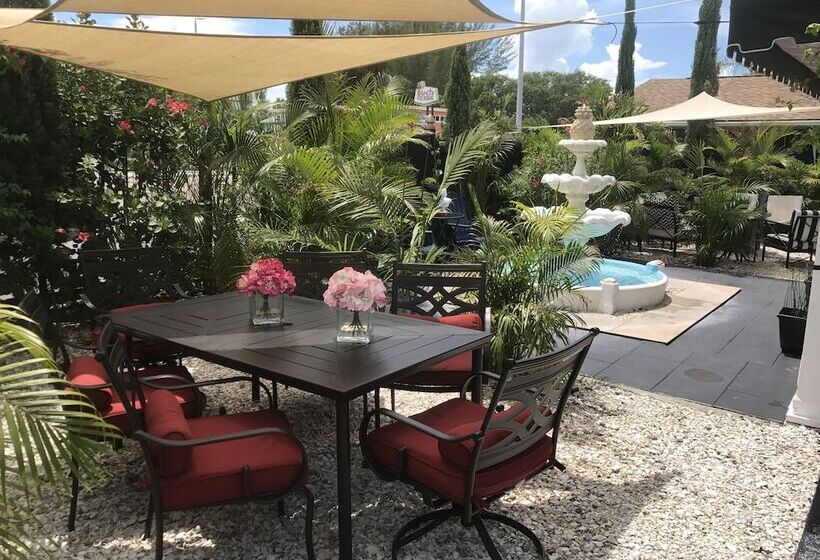 Otel Sir David Guesthouse   Adults Only