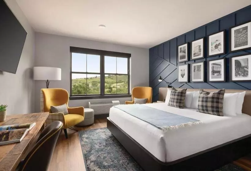 Hotelli The Eddy Taproom &