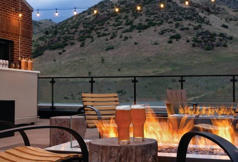 فندق The Eddy Taproom &