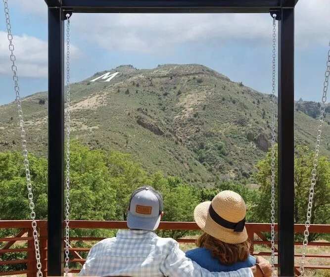 Hotelli The Eddy Taproom &