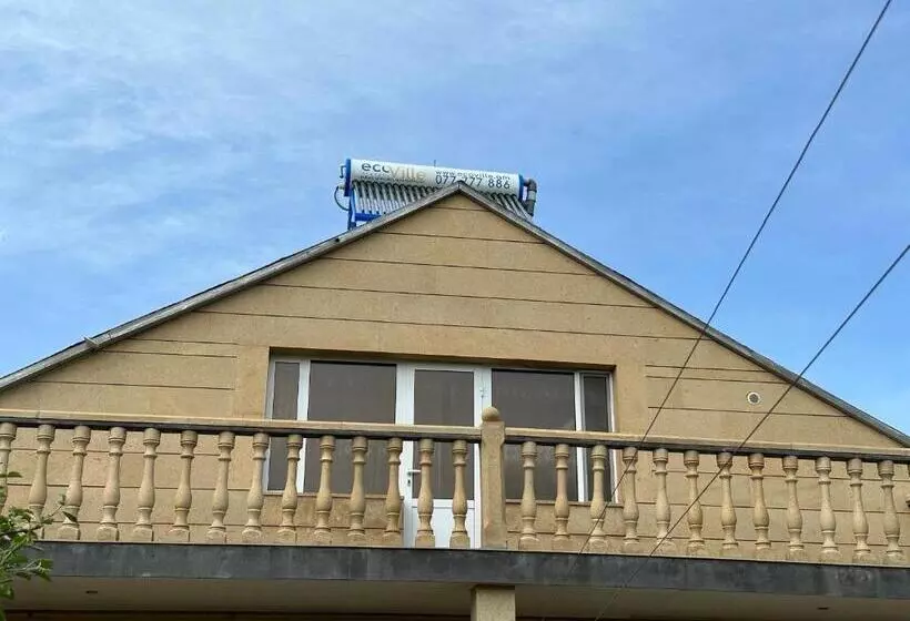 پانسیون Chkalovka Guest House With Sevan View