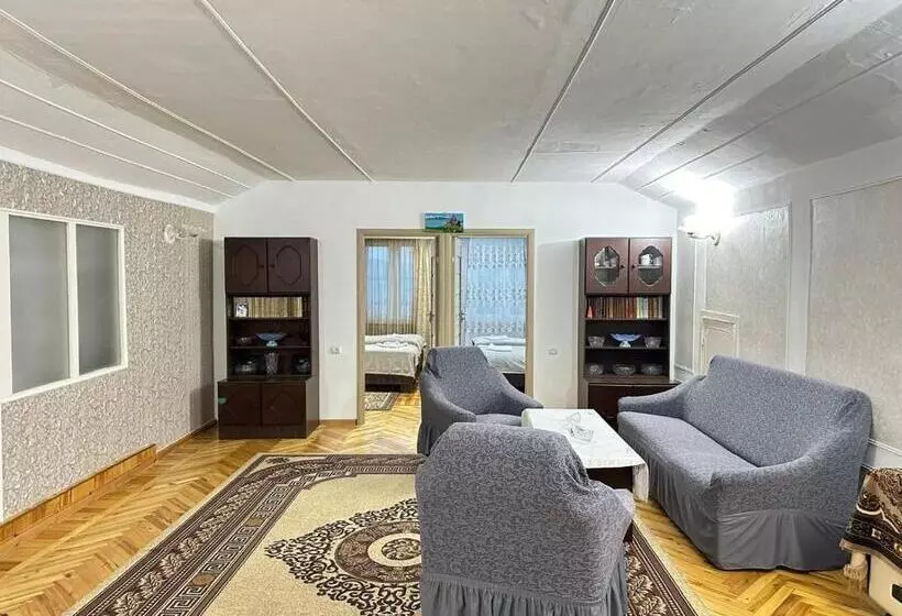 پانسیون Chkalovka Guest House With Sevan View