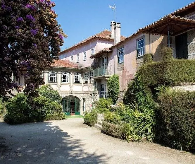 Casa Dos Assentos De Quintiães