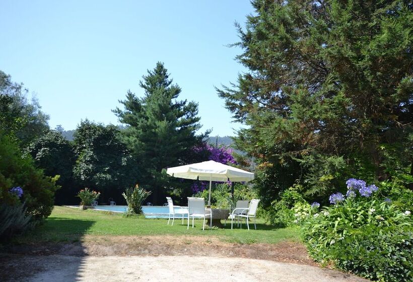 Casa Dos Assentos De Quintiães