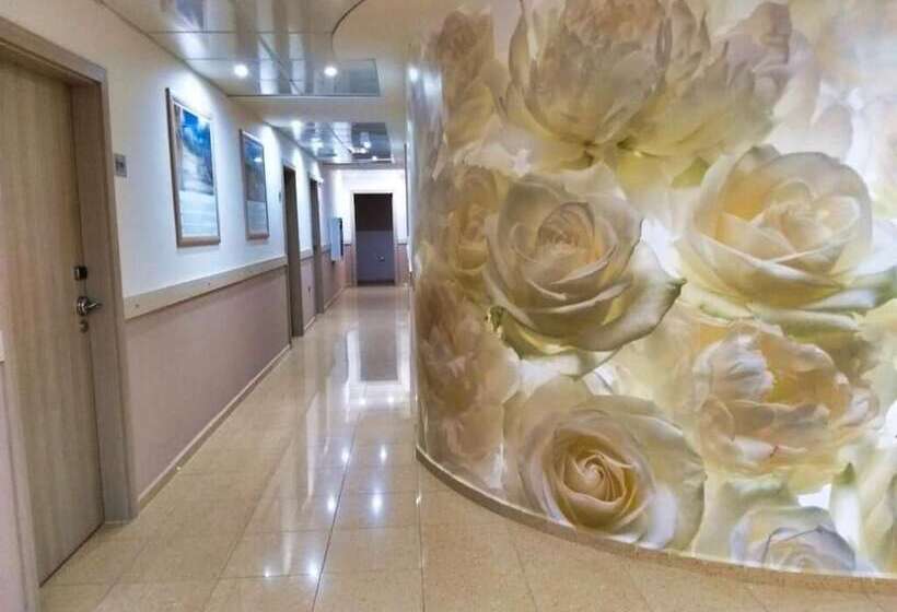 هتل Aphrodite Beach