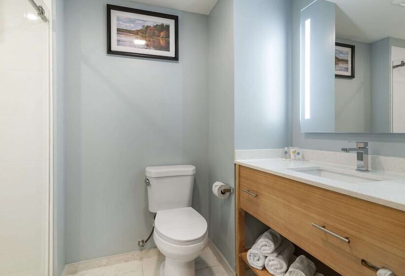 Casco Bay Hotel Portland Airport   Maine Mall, Ascend Hotel Collection