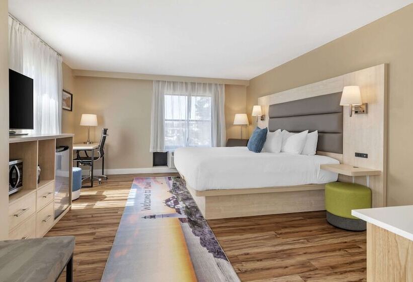 Casco Bay Hotel Portland Airport   Maine Mall, Ascend Hotel Collection