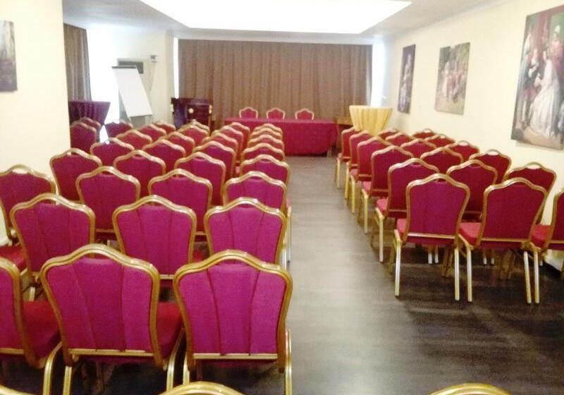 בית מלון כפרי Elit Palace And Spa