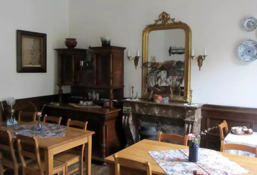 هتل Hébergement Chatoîment