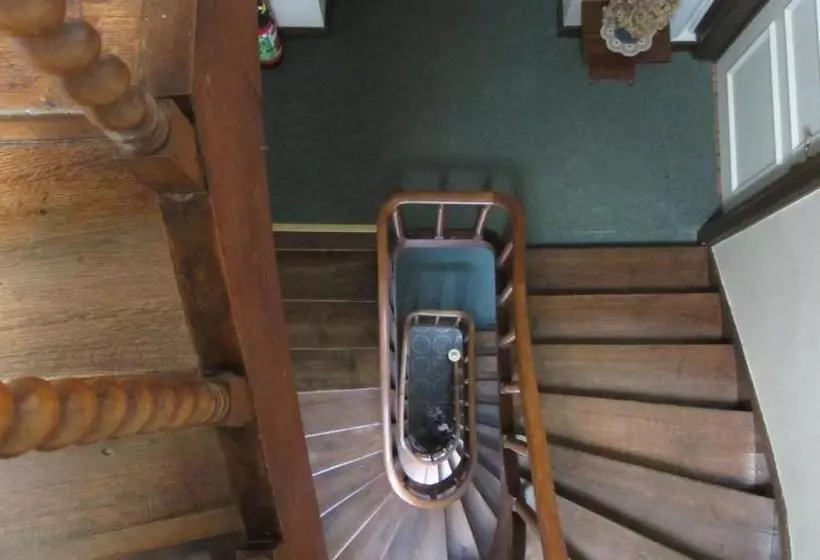 هتل Hébergement Chatoîment