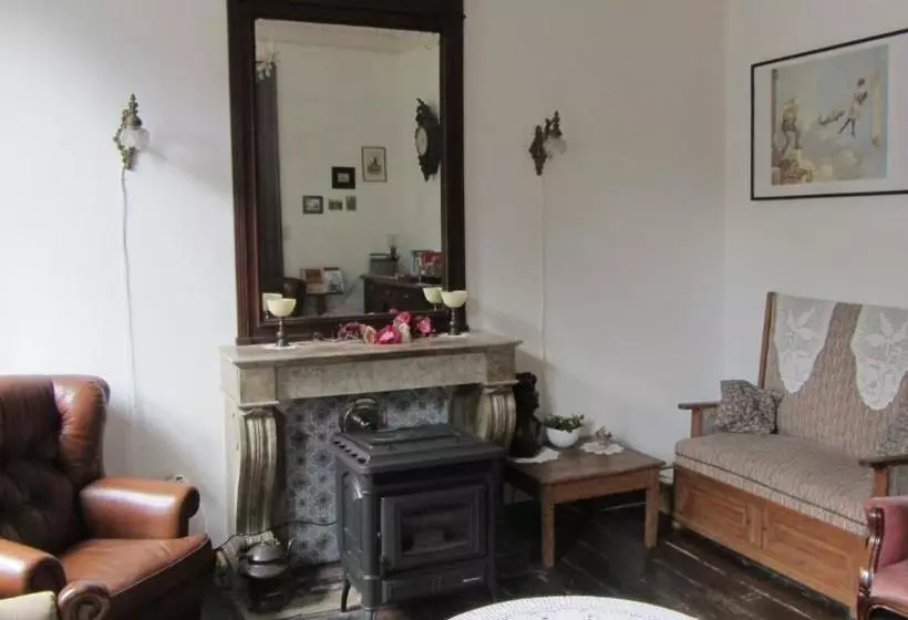 هتل Hébergement Chatoîment