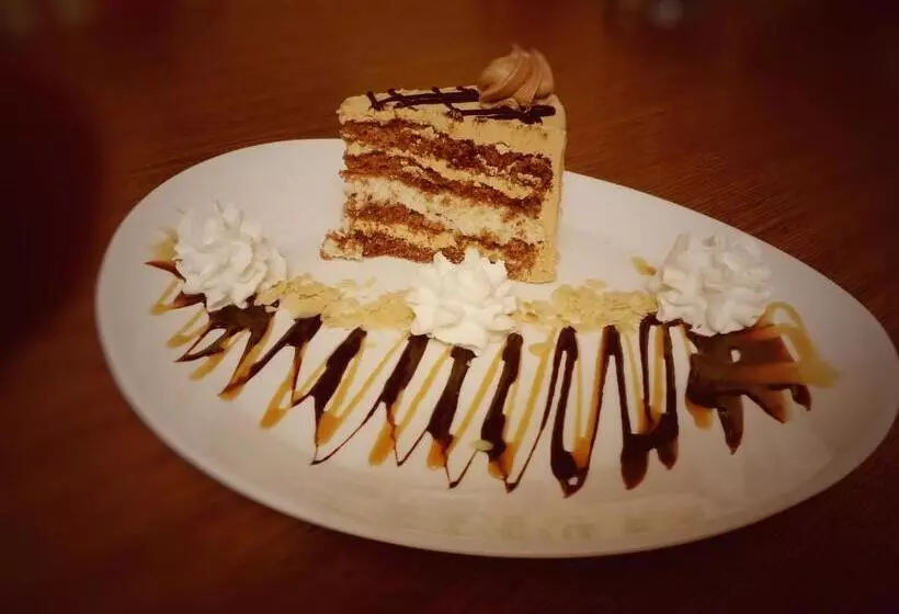 فندق Komfort Inn   Dwór Hubertus