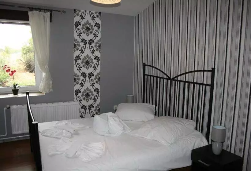 فندق Komfort Inn   Dwór Hubertus