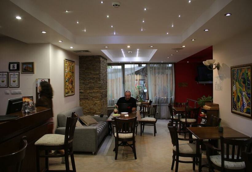 فندق Kralev Dvor